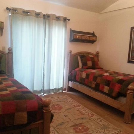 Cozy Flagstaff Home In Cool Pines - Country Club Zewnętrze zdjęcie